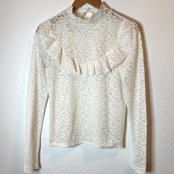 Arizona Jean Company | Tops | Arizona Jeans White Lace Ruffle Top ...